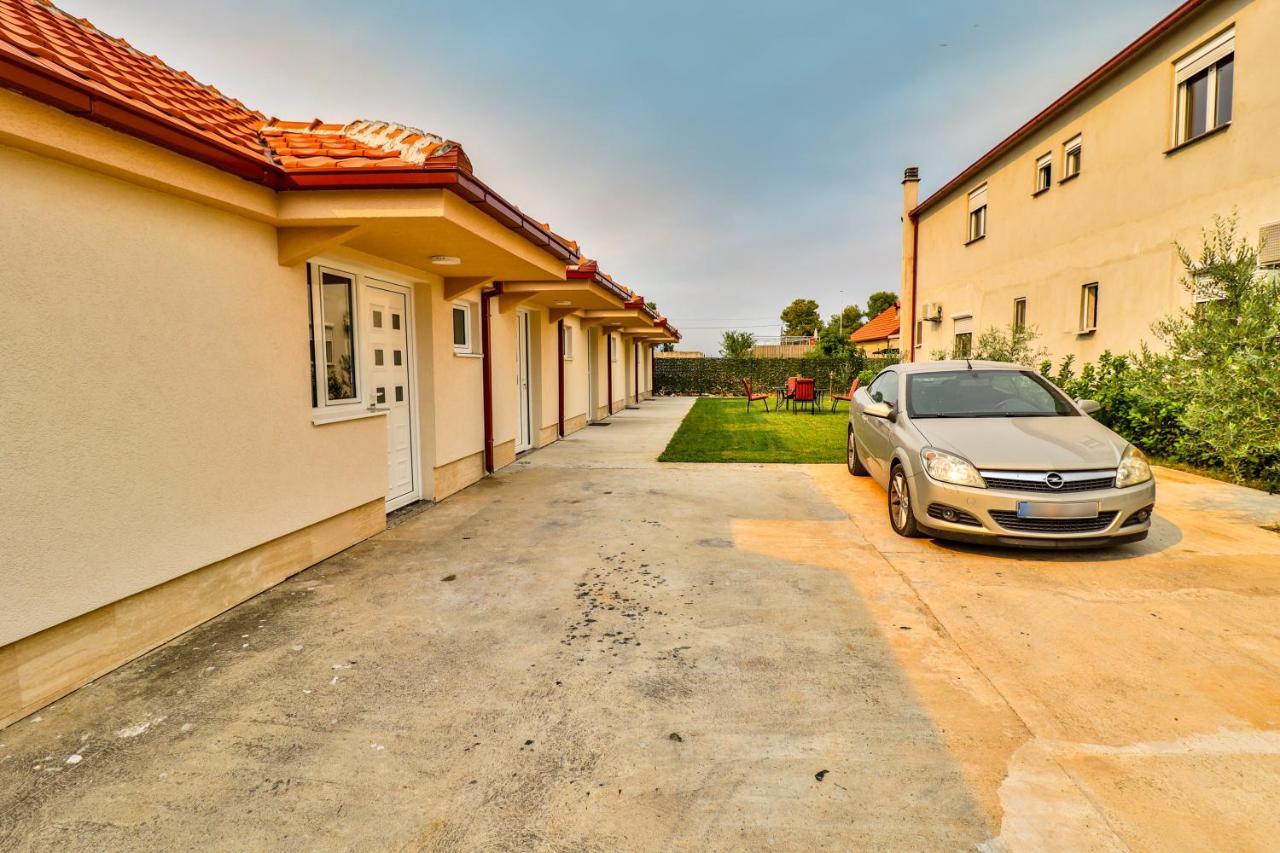 Simo Apartments Airport Podgorica Exteriér fotografie