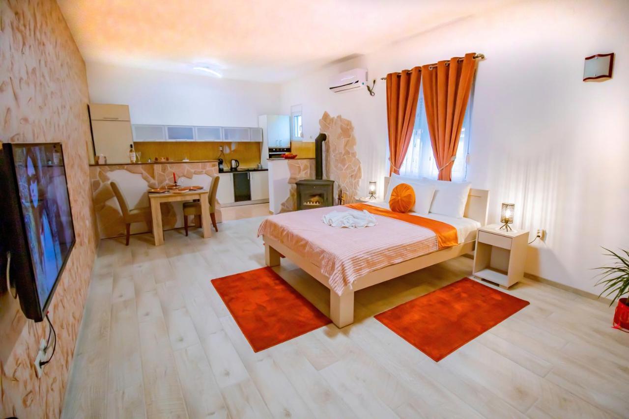 Simo Apartments Airport Podgorica Exteriér fotografie